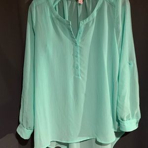 Candie’s long sleeve blouse
